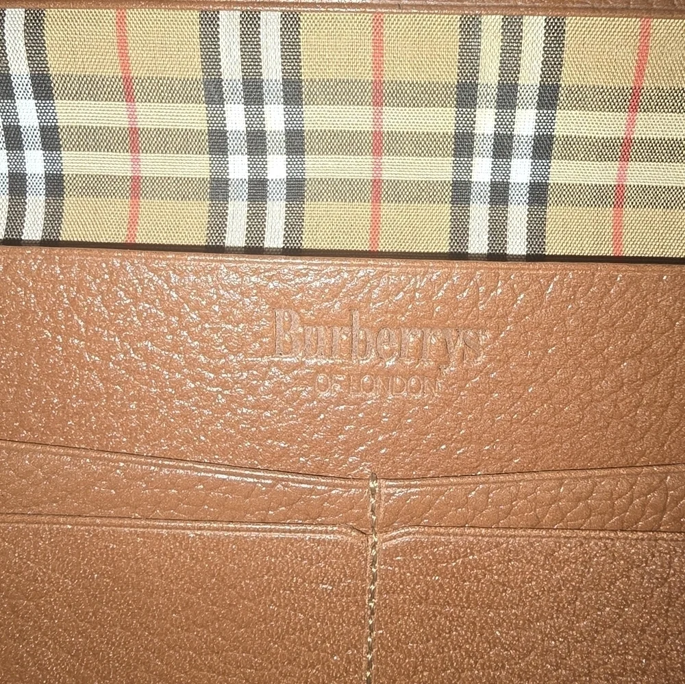 LIKE NEW - Burberry Tan Leather Wallet